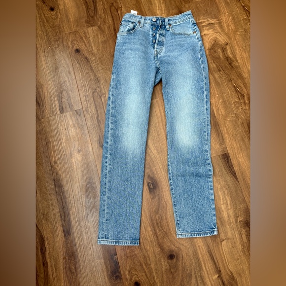 Levi’s Premium button fly jeans, 24x30, women’s, NWOT - Picture 13 of 16